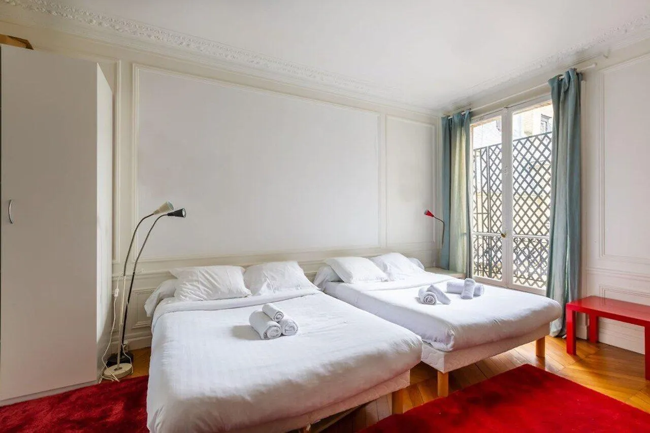 Apartment Balcony Bliss Steps From The Bois De Boulogne Paris