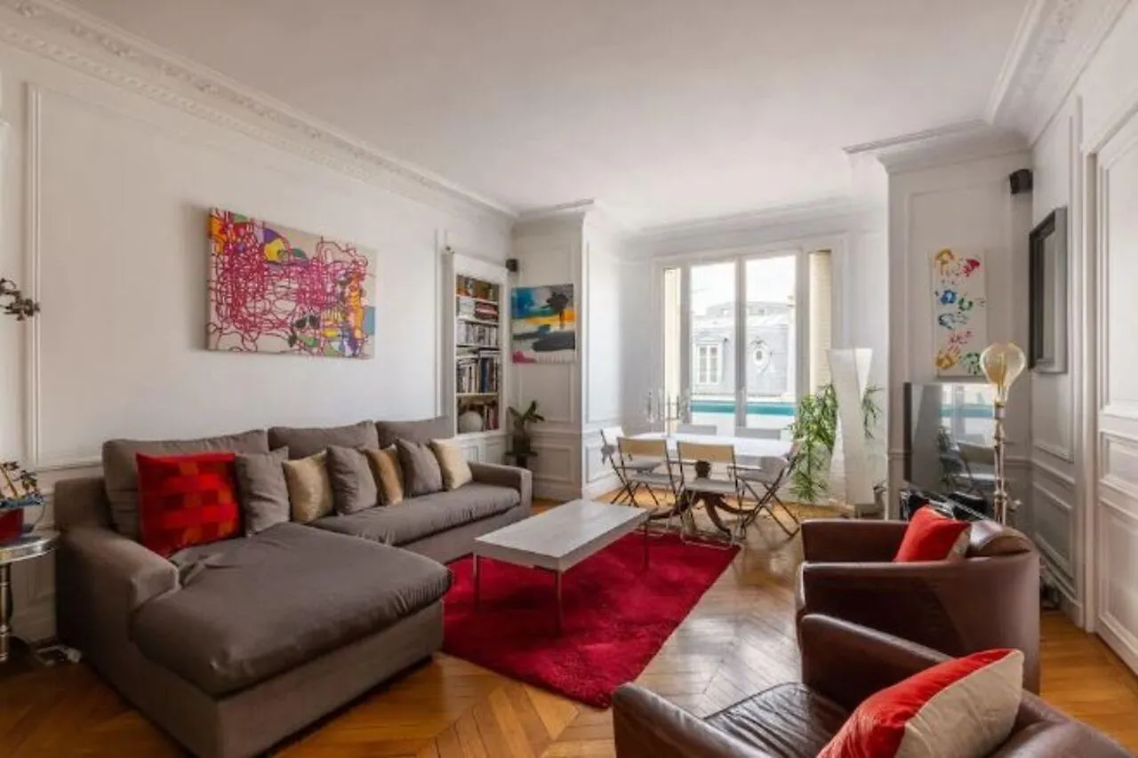 Balcony Bliss Steps From The Bois De Boulogne شقة